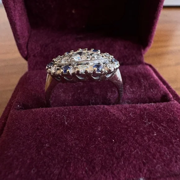 14K White Gold Diamond and Sapphire Ring - Picture 5 of 6
